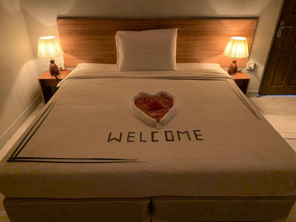 Royal Beach Dhigurah Dhigurah  Exterior foto